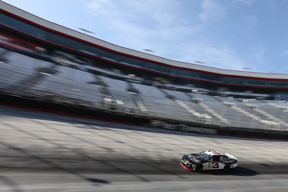 Shane Lee racing