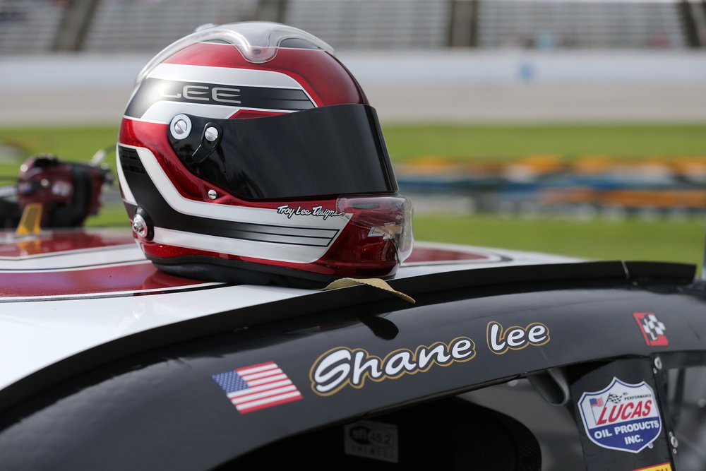 Shane Lee racing